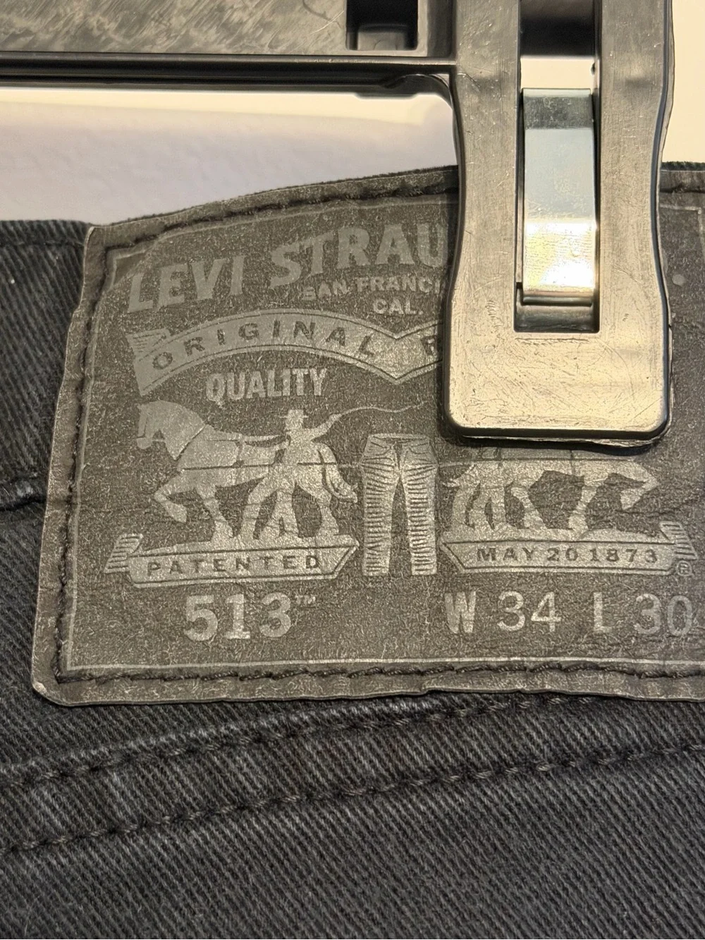 Levi's Men's Slim Straight Black Jeans 513. 34x30